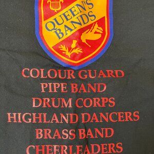 NEW QUEEN's UNIVERSITY BAND bands Black Tricolor TSHIRT Unisex XL